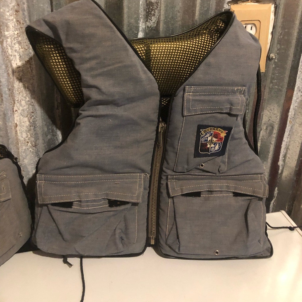 2 Vintage Stearns Sans-Souci III Fishing Vests Life Jackets Adult Large & Small